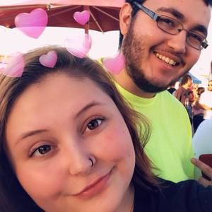 Meet your Posher, Caitlin